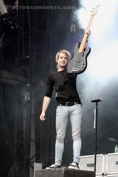 SIMPLE PLAN - 2011-08-28 - SAINT CLOUD - Domaine National - Grande Scene - 